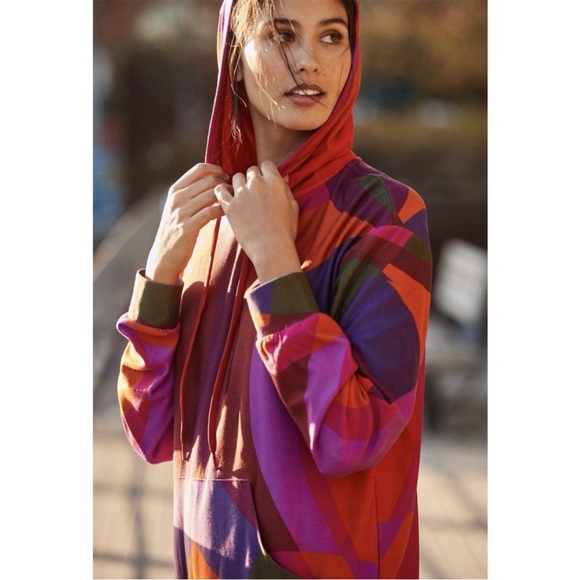 FARM Rio Tops - FARM Rio Anthropologie Vibrant Hoodie Large Banana Gradient Oversized